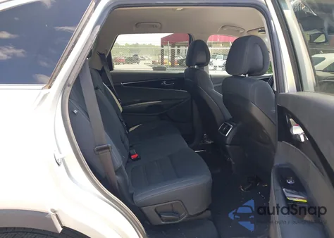 2016 Kia Sorento 2.4L Lx z USA, uszkodzony, nr VIN 5XYPGDA34GG121404